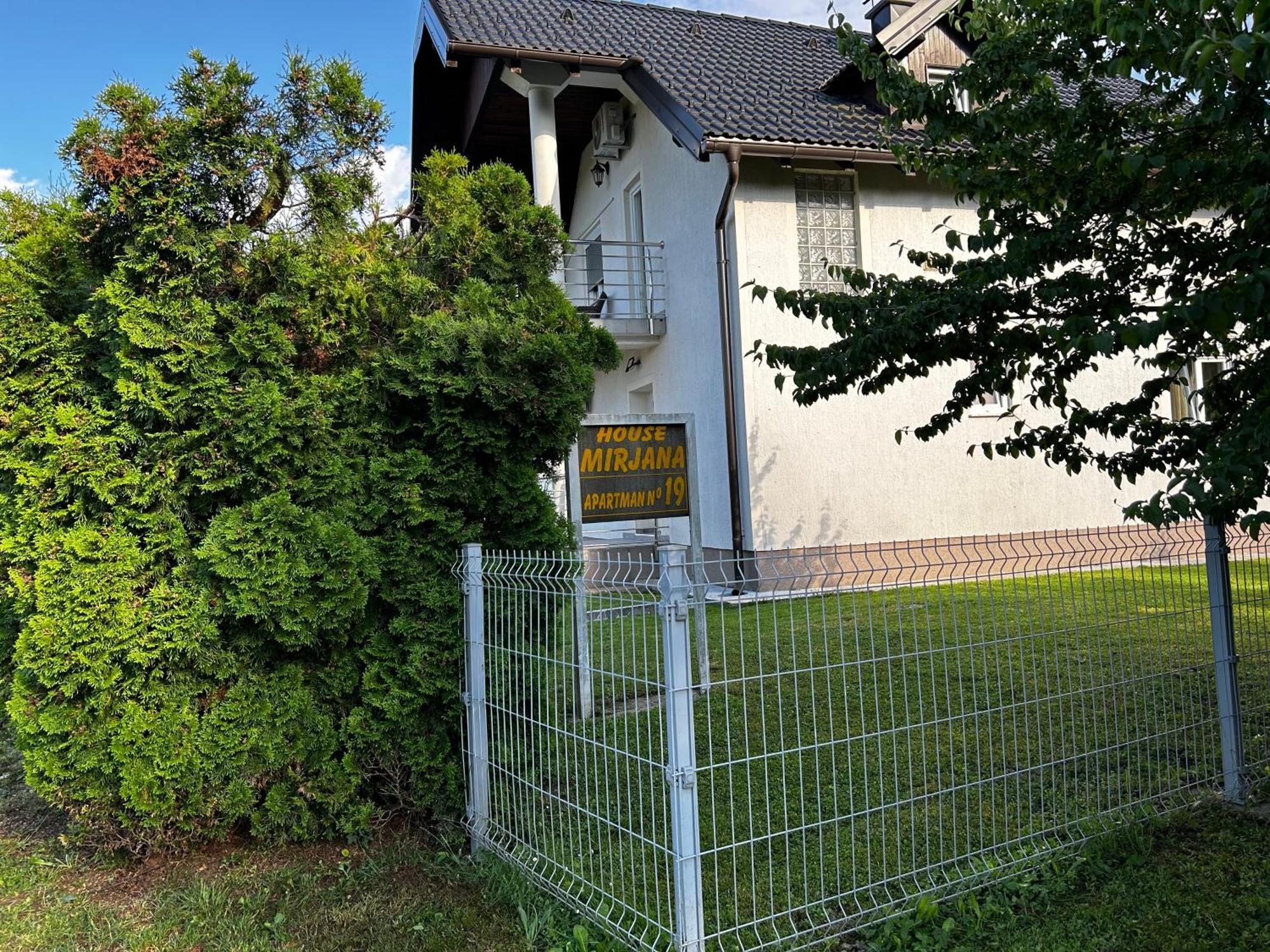 Hotel House Mirjana Smoljanac Exterior foto